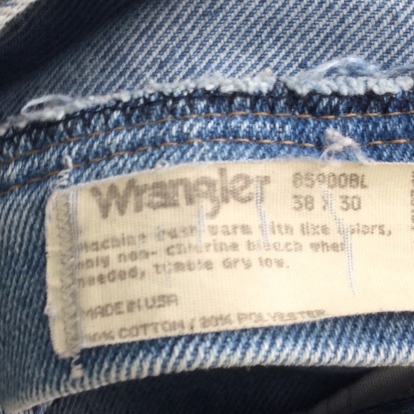 Wrangler Blue Relaxed Fit Jeans.  #513 - Picture 3 of 7